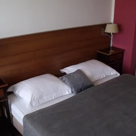 Rekreacni Areal Na Trojaku Hotel